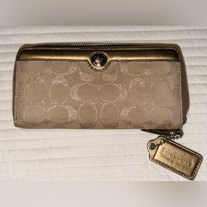 Coach vintage Gold and Tan Women's Wallet